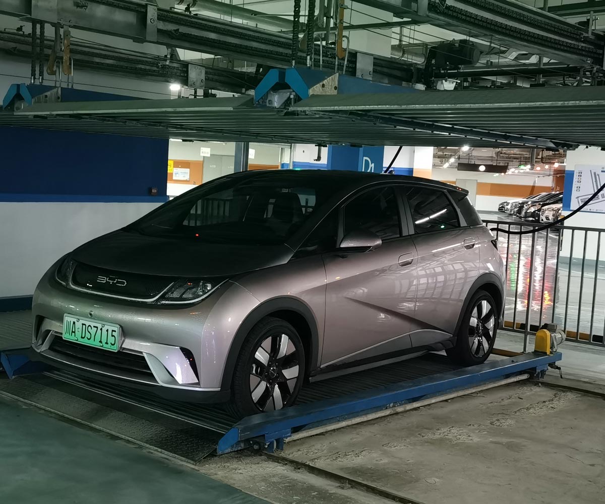 湖北雙層升降橫移式立體停車(chē)設(shè)備